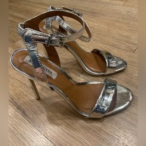 Steve Madden Silver Heels